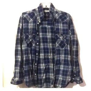 ❤️ American Eagle pretty in plaid! 🦅